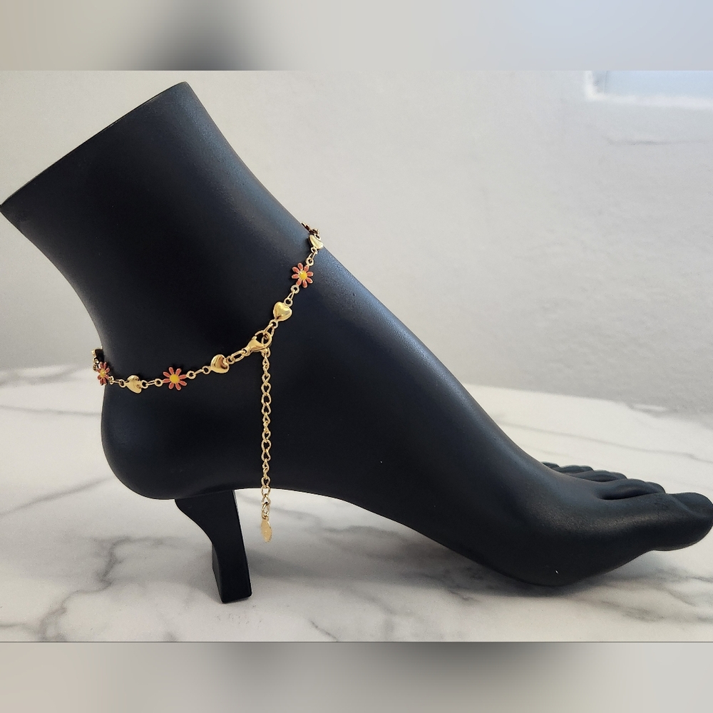 Gold Plated Heart and Enamel Daisy Charm Anklet - Picture 6 of 11